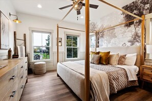 2 bedrooms, desk, free WiFi, bed sheets