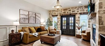 The Oak Room • 2BR/2BA Modern Mountain Loft Near Park City & Deer Valley Ski Resorts