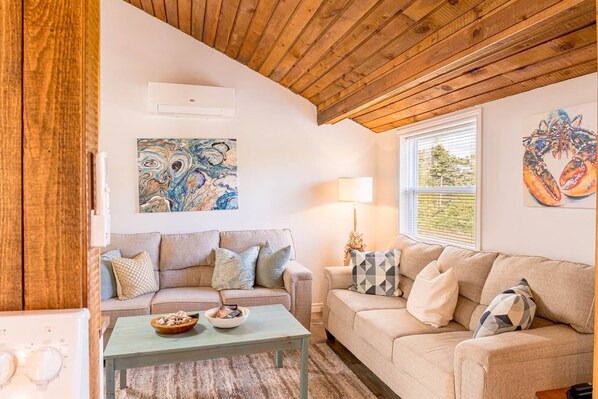 Smart TV - Osprey Place - Minutes from Brackley Beach (Prince Edward Island)