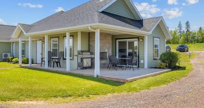Cavendish Golf Villa - Minutes to the best courses and beaches!