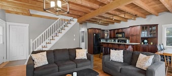 3-Bedroom Chalet with Kayak in private community - minutes to Cavendish Beach