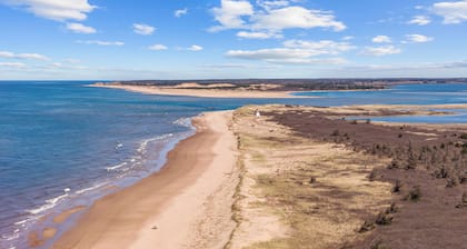 Hidden Dunes Coastal Cottage with Beach Access