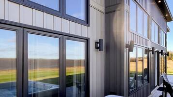 Tina de hidromasaje al aire libre