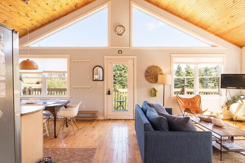 Riverside Summer Retreat on PEI with Hot Tub, Deck, Kayaks & Pet-Friendly Stay