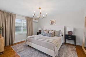 4 bedrooms, desk, iron/ironing board, free WiFi - Stylish Stratford Home Near Charlottetown—Spacious, Family-Friendly Retreat (Stratford)