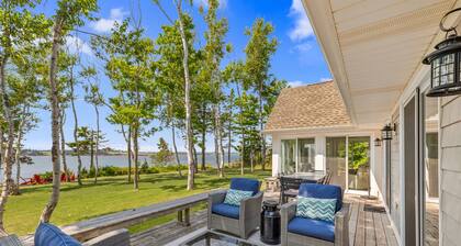 Upscale Cavendish Waterfront Home with Stunning Bay Views and Modern Comfort