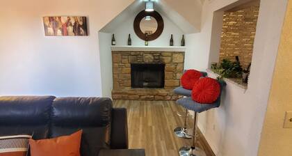 Furnished Penn Studio 1 in Gated Community w/ In-Unit W & D - Military Vet.