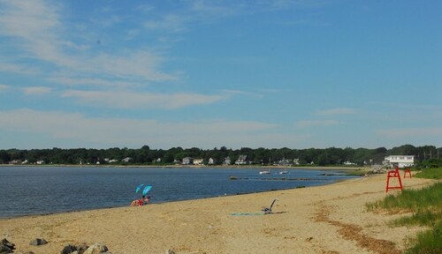 Beach house - 2 min from Conimicut Beach