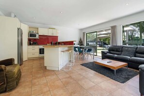 Interior - Matapouri Memories - 2 Houses! (Matapouri)