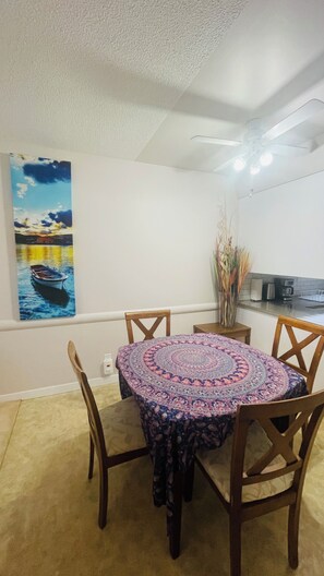 Dining - Beautiful & Bright 03 Bedrooms on the main floor. (Regina)