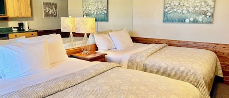 Classic Room | Iron/ironing board, free WiFi, bed sheets