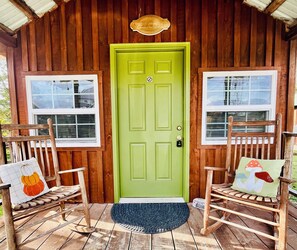 Terrace/patio - Bear Inn Retreat (Clifton)