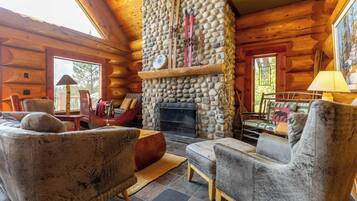 Smart TV y chimenea