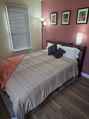 2 bedrooms, free WiFi, bed sheets, wheelchair access
