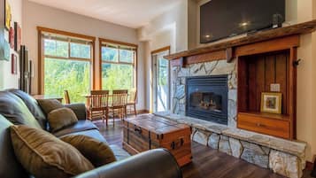 智能電視、壁爐