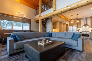 TV, fireplace - Ski In & Out Right from your Private Hot Tub (Fernie)