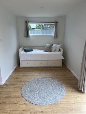 4 chambres, fer et planche à repasser, Wi-Fi, draps fournis