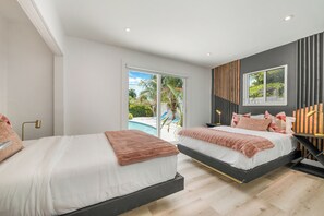 4 chambres, fer et planche à repasser, Wi-Fi gratuit, draps fournis