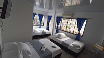 Standard Quadruple Room, Balcony, City View