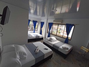 Standard Quadruple Room, Balcony, City View