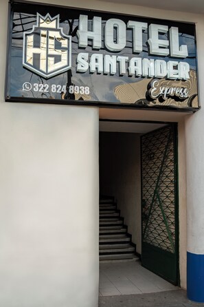 Front of property - Hotel Santander Express (Neiva)