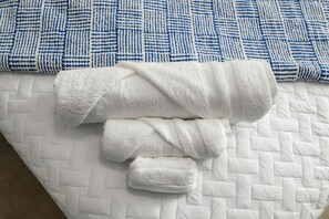 Miscellaneous - Ideal for long-term stays-available for 14 days and Beyond. (Temple)