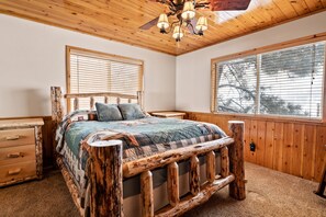 4 bedrooms, iron/ironing board, free WiFi, bed sheets