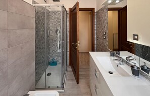 Dusche, Haartrockner