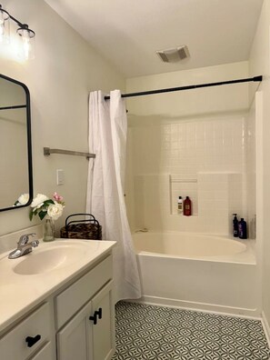 Haartrockner, Seife, Shampoo