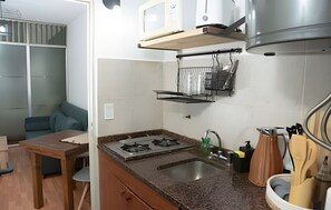 Fridge, microwave, coffee/tea maker, electric kettle - Home in downtown-Maipu St. (Buenos Aires)