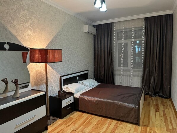 2 bedrooms, soundproofing, iron/ironing board, free WiFi