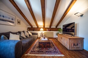 TV - 190B Apartments Raphael (Ortisei)