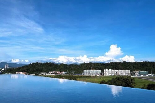 KWEN Suites-Tanjung Aru InfinityPool Seaview/Airport View