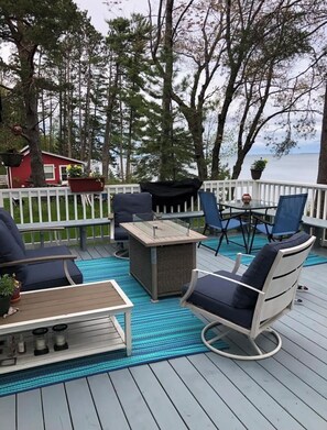 Outdoor dining - All season cottage with sauna overlooking the private beach on Lake Superior  (Washburn)