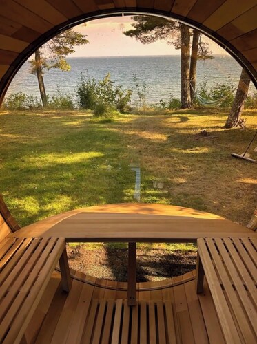 All season cottage with sauna overlooking the private beach on Lake Superior 