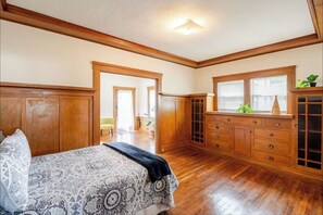 1 soverom, strykejern/-brett, wi-fi (inkludert) og sengetøy