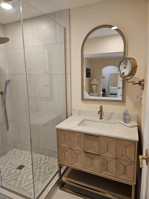 Hair dryer, towels - Naked Getaway 1 Bedroom 1 Bath (Palm Springs)