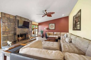 TV, offices - Tropical Oasis: Slide into Desert Bliss (Rancho Mirage)