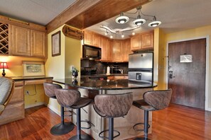 Fridge, microwave, oven, stovetop - Behnke Family Retreat: Mountain View 1BR/1BA Condo at Mountain Green Resort. Ski Shuttle (Killington)