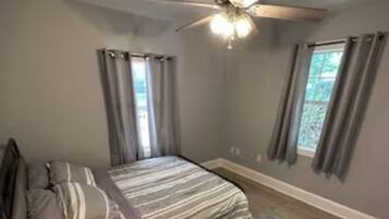 3 bedrooms, iron/ironing board, WiFi