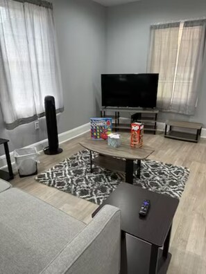 Interior - Magnolia of Midtown Luxury Home - 1 Mile From USM (Hattiesburg)