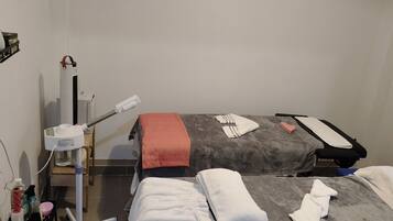 Massages aux pierres chaudes, massages sportifs, massages