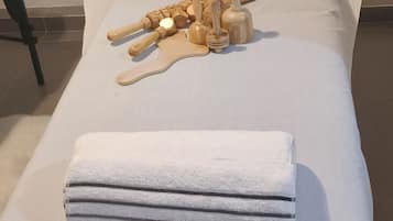 Massagens com pedras quentes, massagens desportivas, massagens