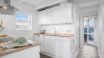 KylskÄp, ugn, spishÀll och diskmaskin