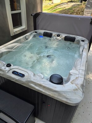 屋外スパ浴槽