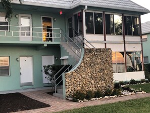 Exterior detail - Million Dollar Caloosahatchee River View from your Lanai and Dining Room Table! (Frot Myers)