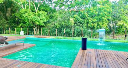 High Standard House with 7 Suites Praia do Forte Condominium Praia Bela with Access to the SEA