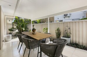 Villa, 4 slaapkamers | Balkon