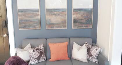 LuxuriousFloralStudio-HeartofEastAve -walkdowntown