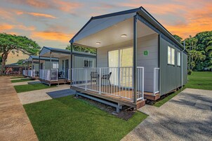 Superior Cabin, Beach View, Beachfront | Free WiFi